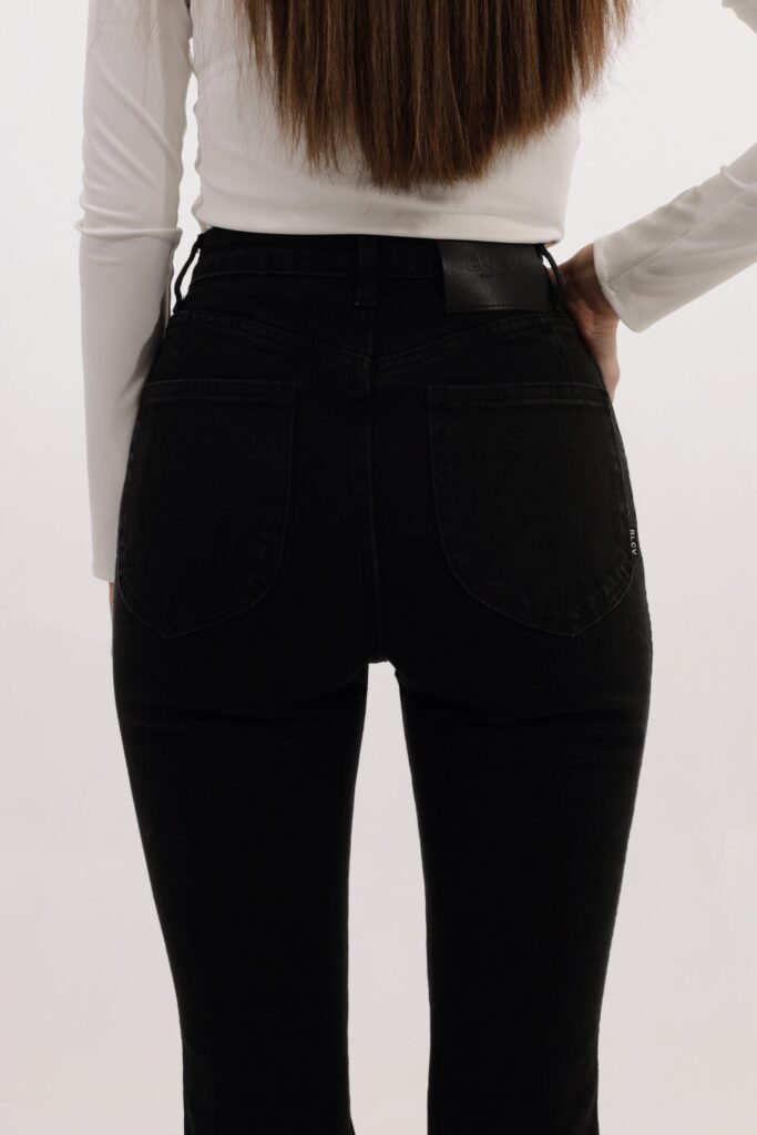 Джинсы Venta Boot Cut Black